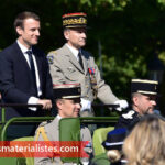 Les anciens officiers français exigent la démission immédiate de Macron